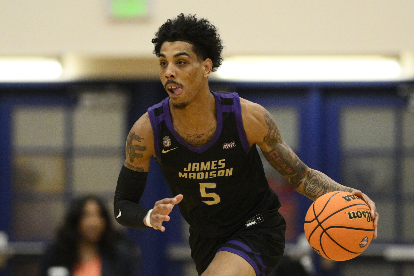 ROSTER REBUILD | JMU's Edwards, Sun Belt Player of the Year, reportedly commits to Louisville